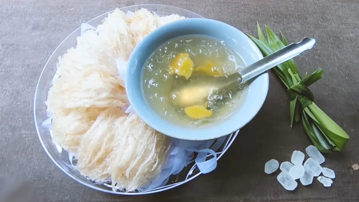 Nguyên liệu chưng yến sào
