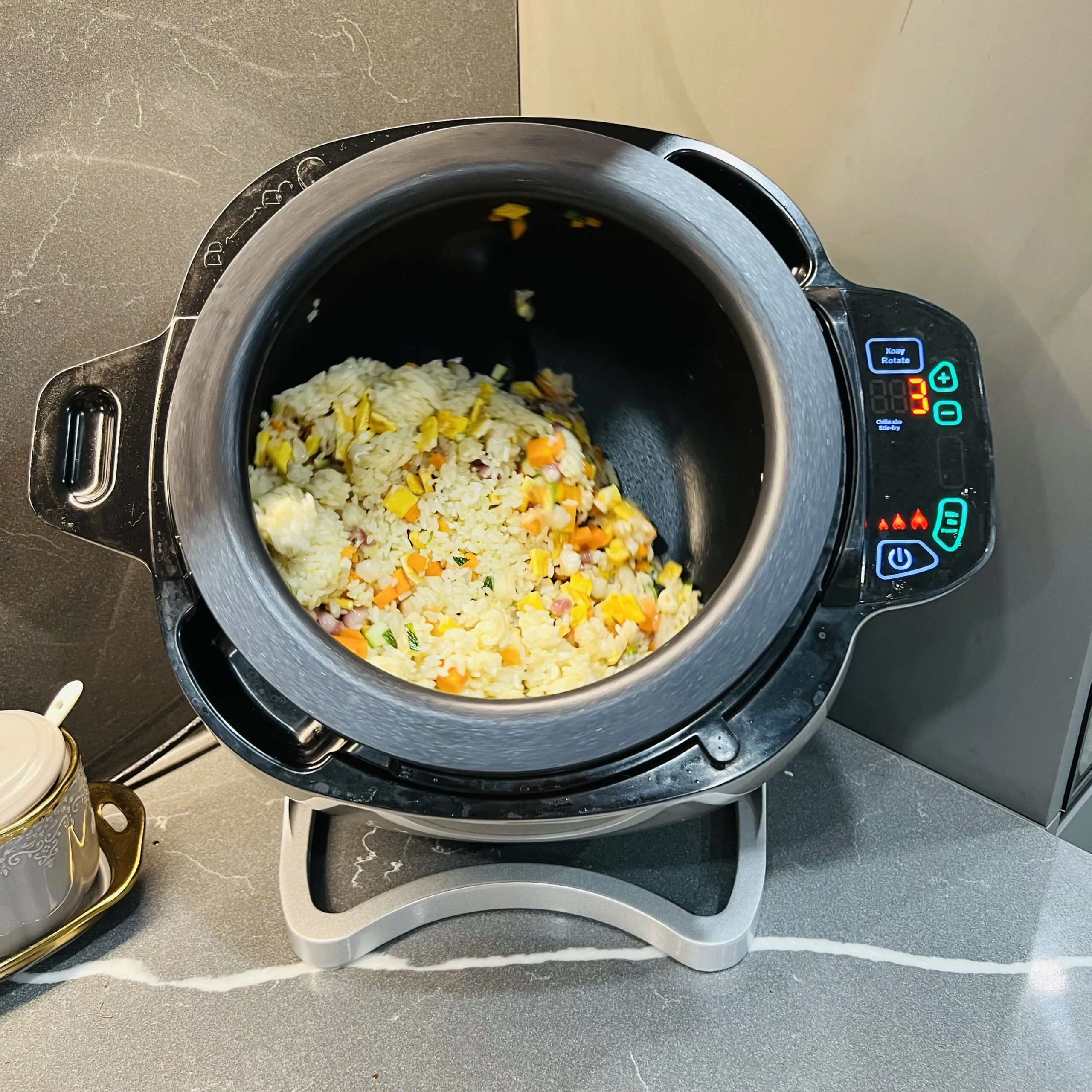Rang cơm bằng nồi cao tần
