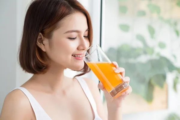 Nước ép trái cây tươi hỗ trợ giảm cân và làm đẹp da