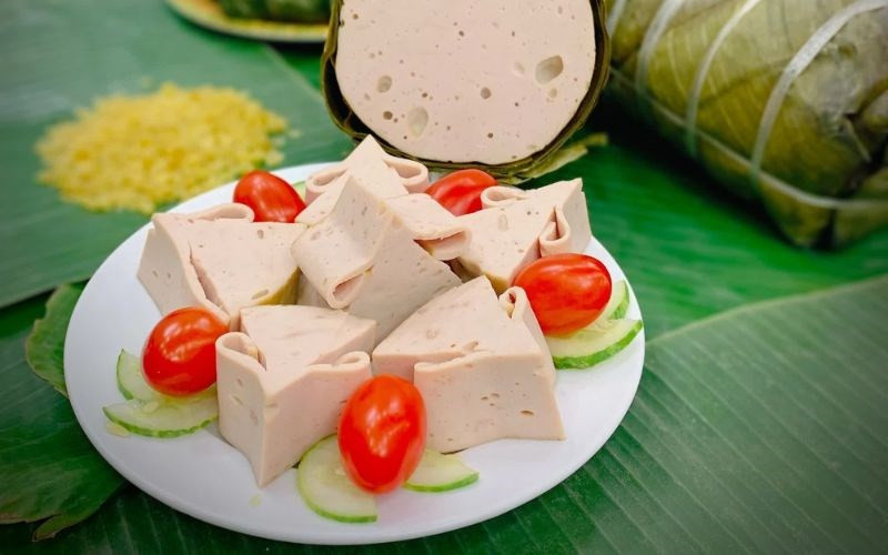 Giò lụa tạo hình cầu kỳ