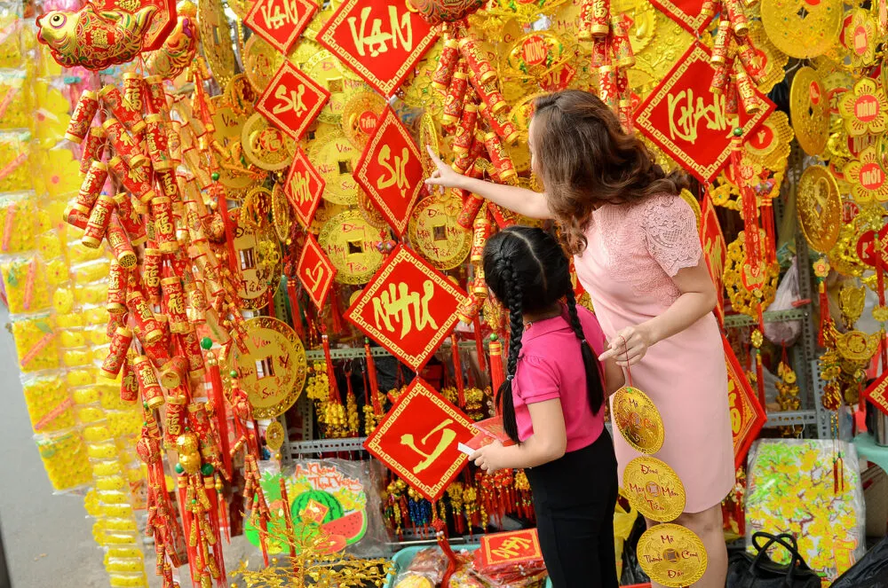 Lưu ý khi mua sắm Tết