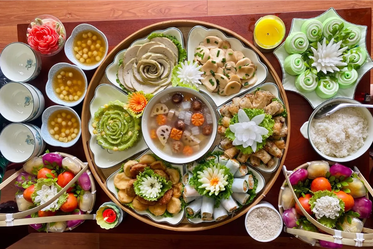 Mâm cỗ tất niên chay thanh đạm và tốt cho sức khỏe