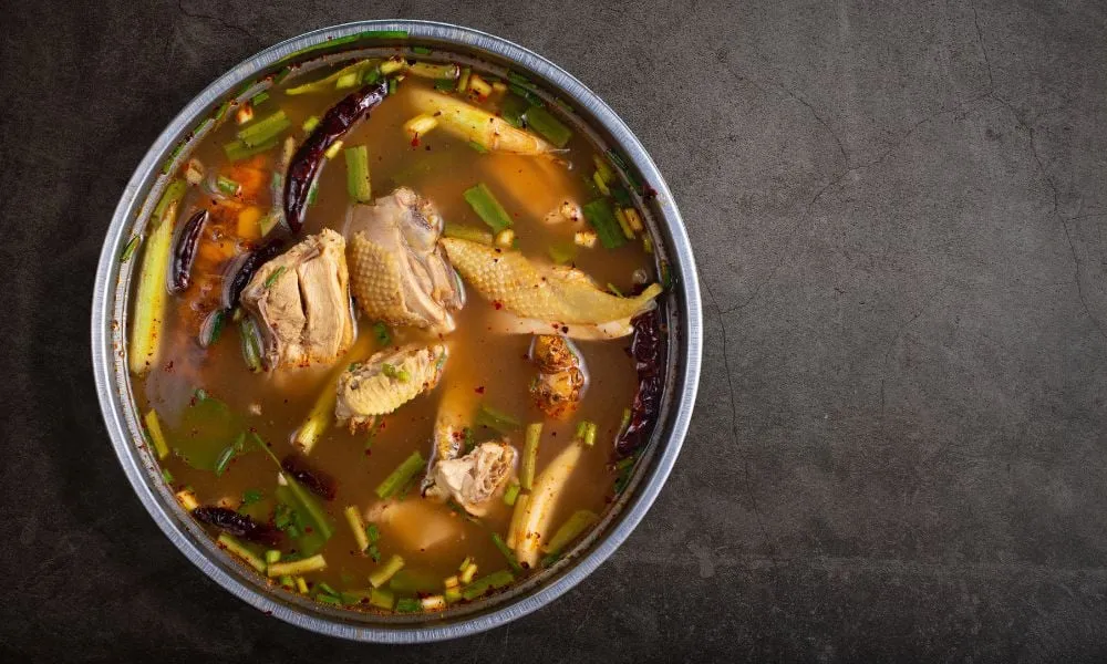 Canh gà nấu chua chua ngọt ngọt, kích thích vị giác